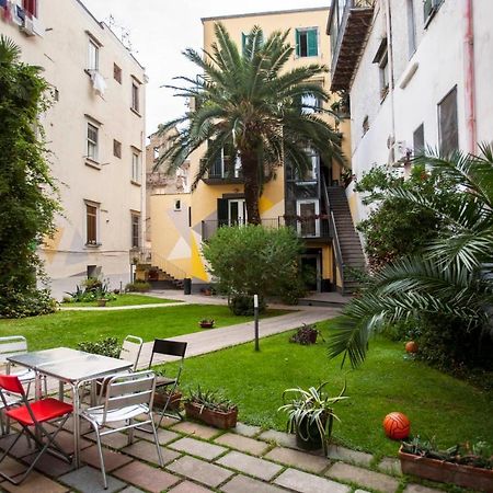 La Controra Hostel Napoli Bagian luar foto