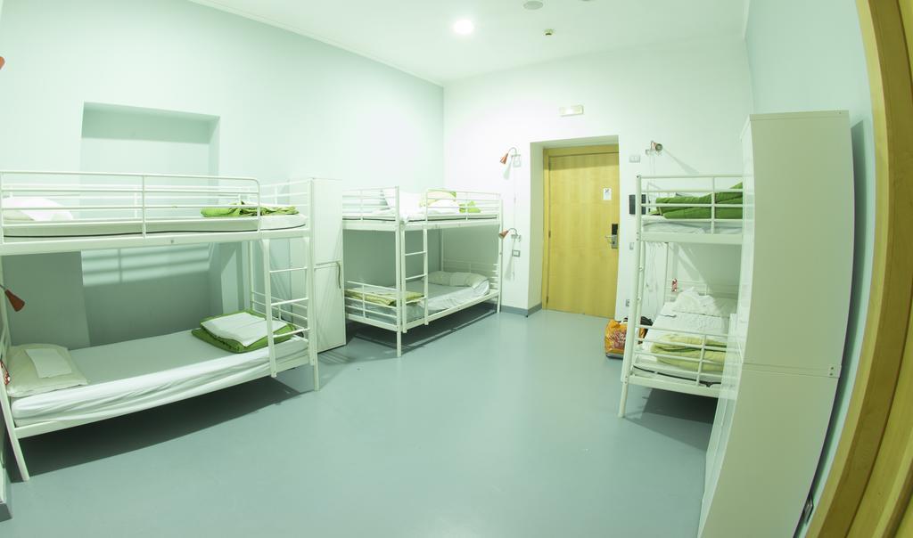 La Controra Hostel Napoli Ruang foto