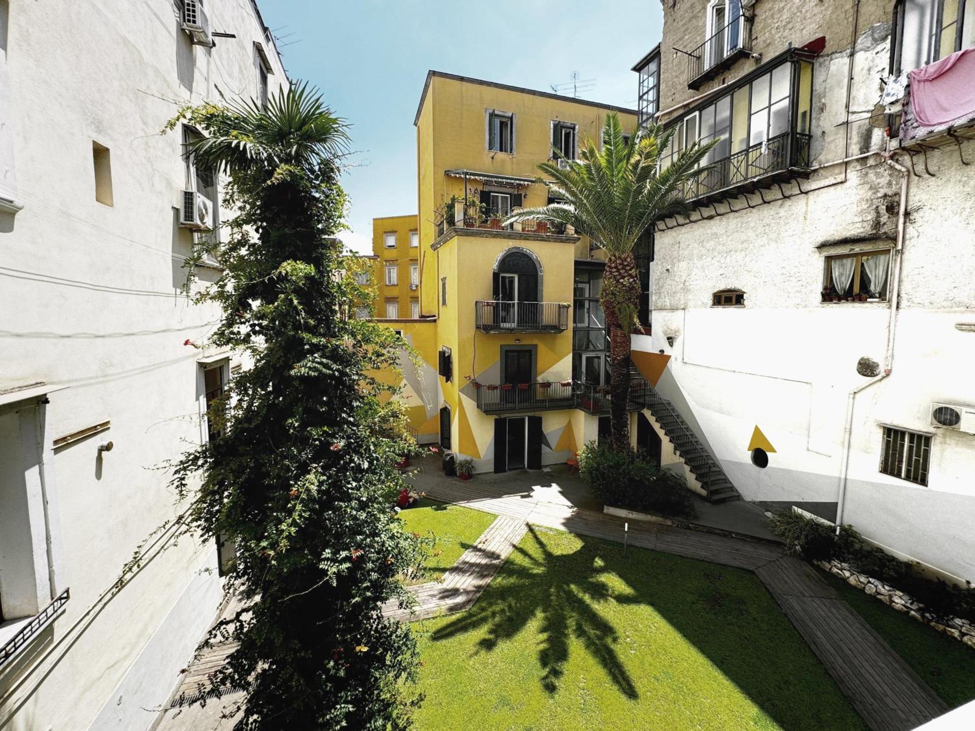 La Controra Hostel Napoli Bagian luar foto