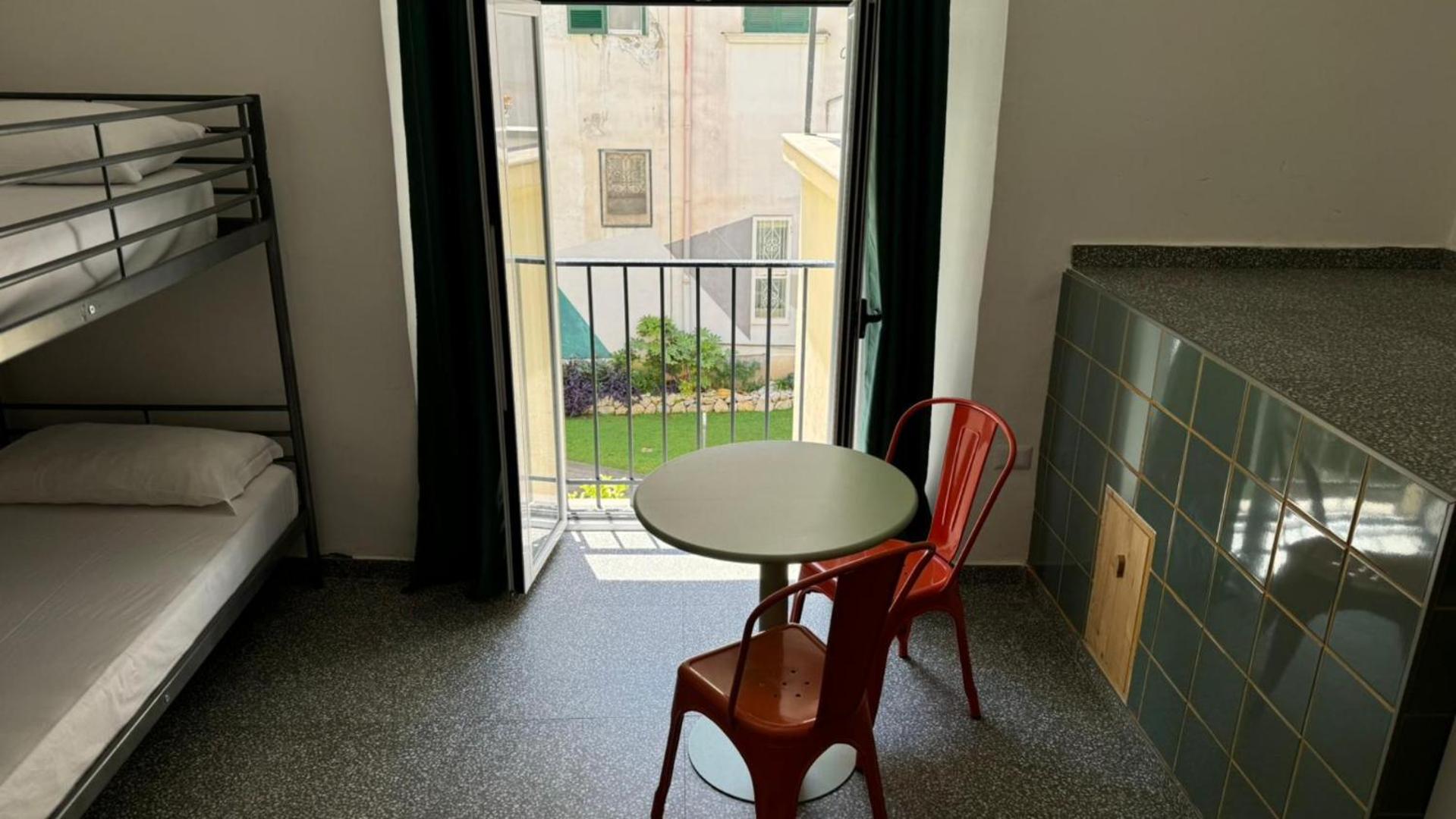 La Controra Hostel Napoli Bagian luar foto